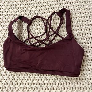 Lululemon sports bra